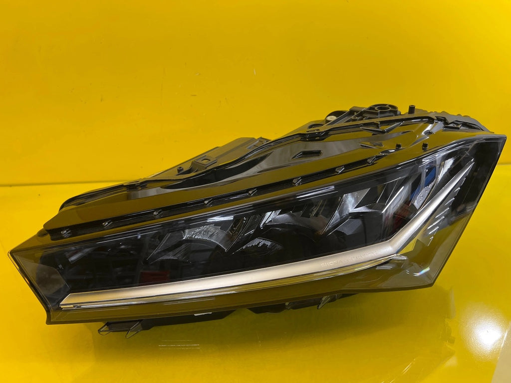 Frontscheinwerfer Skoda Superb 3P1941015 LED Links Scheinwerfer Headlight SCH1715856709mz