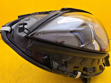 Laden Sie das Bild in den Galerie-Viewer, Frontscheinwerfer Mercedes-Benz W206 A2069065404 LED Rechts Headlight SCH9046479560iu