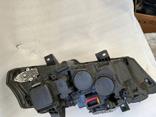 Load image into Gallery viewer, Frontscheinwerfer Iveco I 58029055070 Links Scheinwerfer Headlight SCH8339392447ol