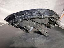 Laden Sie das Bild in den Galerie-Viewer, Frontscheinwerfer VW Touran 5TB941005C Links Scheinwerfer Headlight SCH4428275134ey