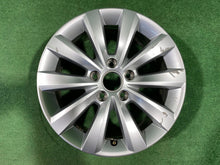 Load image into Gallery viewer, 1x Alufelge 16 Zoll 6.5" 5x112 44ET 5C0601025T VW New Beetle Rim Wheel FEL9236535892ym
