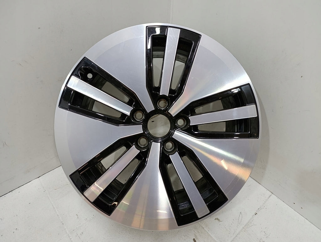1x Alufelge 17 Zoll 7.0" 5x112 40ET Glanz Silber 3G0601025AM VW Passat Rim Wheel FEL5305464681cn