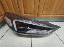 Laden Sie das Bild in den Galerie-Viewer, Frontscheinwerfer Hyundai Tucson 92102D7700 LED Rechts Scheinwerfer Headlight