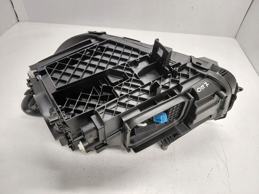 Frontscheinwerfer Mercedes-Benz W247 A2479060605 Rechts Scheinwerfer Headlight SCH3219671371et