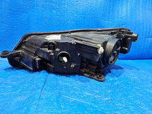Laden Sie das Bild in den Galerie-Viewer, Frontscheinwerfer Skoda Superb III 3V1941016A Bi-Xenon Rechts Headlight