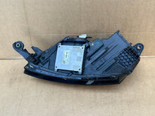 Laden Sie das Bild in den Galerie-Viewer, Frontscheinwerfer Skoda Fabia III 6V1941016F Rechts Scheinwerfer Headlight SCH5837875724lf