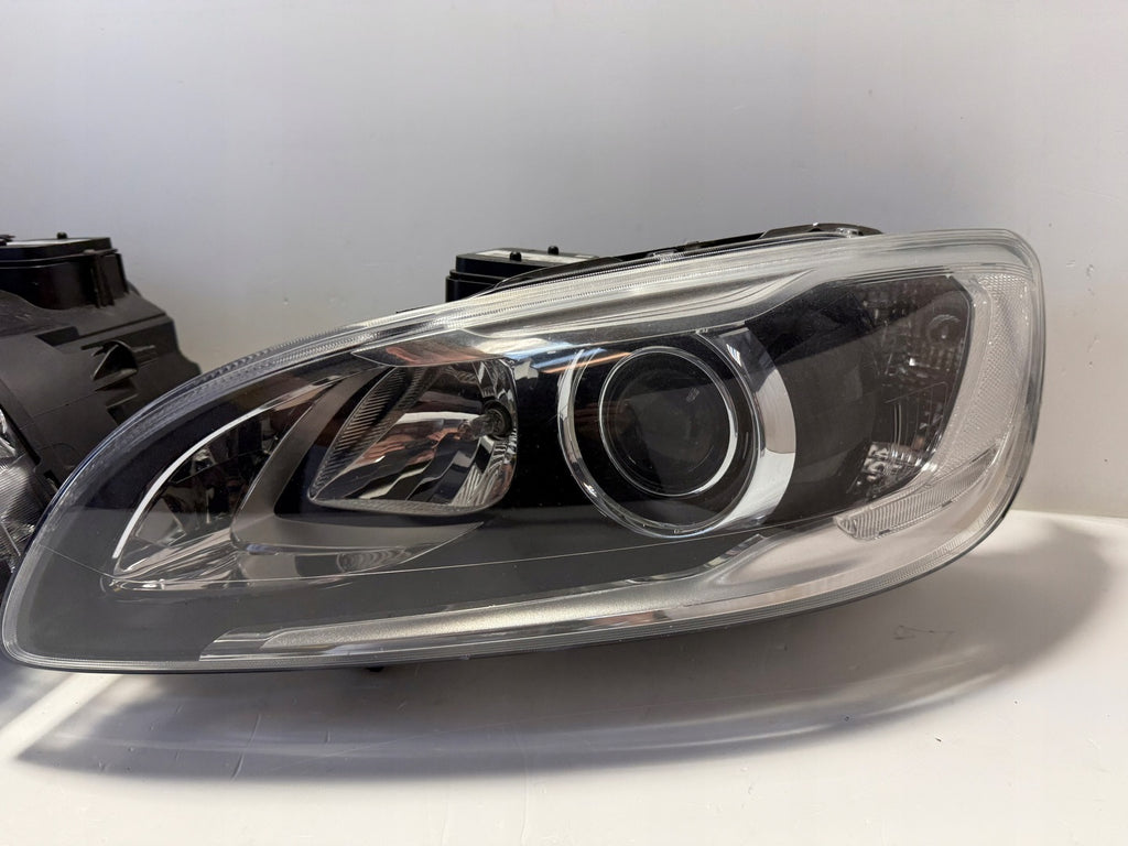 Frontscheinwerfer Volvo S60 V60 31395902 31395903 Xenon Ein Satz Headlight SCH7155820518ak