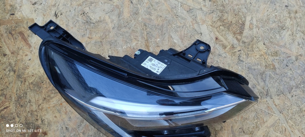 Frontscheinwerfer Renault Captur II 260104525R LED Rechts Scheinwerfer Headlight SCH7205281532is