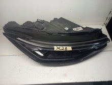 Laden Sie das Bild in den Galerie-Viewer, Frontscheinwerfer VW Passat 3J1941006 LED Rechts Scheinwerfer Headlight