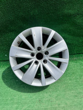 Load image into Gallery viewer, 1x Alufelge 16 Zoll 6.5&quot; 5x112 30ET 7N0601025K VW Sharan Rim Wheel