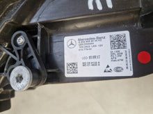 Laden Sie das Bild in den Galerie-Viewer, Frontscheinwerfer Mercedes-Benz W220 A2439069000KZ LED Rechts Headlight SCH8202442082jk