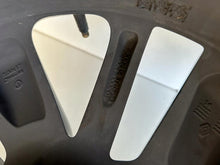 Laden Sie das Bild in den Galerie-Viewer, 1x Alufelge 17 Zoll 7.0&quot; 4x100 403006755 Renault Clio Iv Rim Wheel