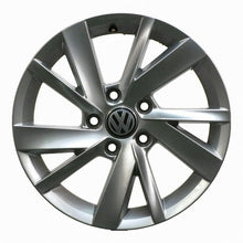 Load image into Gallery viewer, 1x Alufelge 16 Zoll 6.5&quot; 5x112 46ET Glanz Silber 5H0071496 Vw Rim Wheel