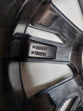 Laden Sie das Bild in den Galerie-Viewer, 1x Alufelge 17 Zoll 6.5&quot; 4x100 50ET Glanz Graphit Mg Micra Rim Wheel