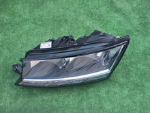 Laden Sie das Bild in den Galerie-Viewer, Frontscheinwerfer Skoda Fabia III 6V1941015D Links Scheinwerfer Headlight SCH7817384822qt
