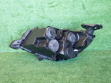 Laden Sie das Bild in den Galerie-Viewer, Frontscheinwerfer Peugeot 2008 208 II Rechts Scheinwerfer Headlight