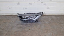 Laden Sie das Bild in den Galerie-Viewer, Frontscheinwerfer Toyota Yaris 81150-K0080 LED Links Scheinwerfer Headlight SCH4656846986vq