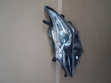 Load image into Gallery viewer, Frontscheinwerfer Toyota Auris 81170-02J61 Links Scheinwerfer Headlight SCH3358810372pj