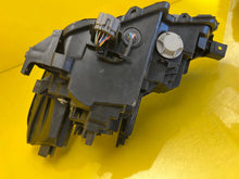 Laden Sie das Bild in den Galerie-Viewer, Frontscheinwerfer Mazda 3 Bp LED Rechts Scheinwerfer Headlight SCH9763047520qq