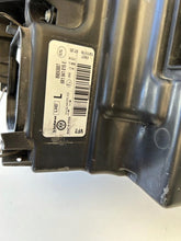 Laden Sie das Bild in den Galerie-Viewer, Frontscheinwerfer VW Polo 6r1 6R1941015E Links Scheinwerfer Headlight