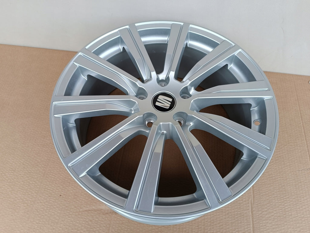 1x Alufelge 18 Zoll 7.5" 5x112 51ET 5F00711498C Seat Rim Wheel FEL2909572949kr