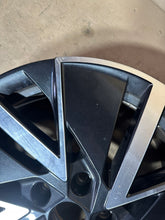 Load image into Gallery viewer, 1x Alufelge 18 Zoll 7.5&quot; 5x112 48ET Glanz 5E3601025AD Skoda Octavia 5e3