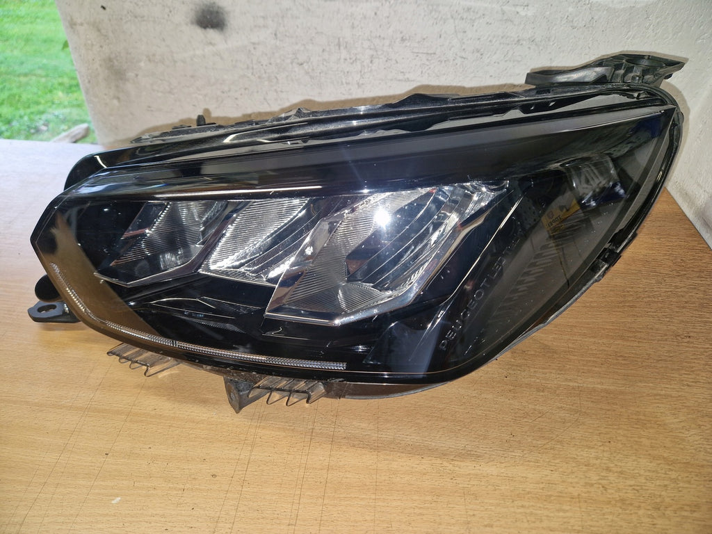 Frontscheinwerfer Peugeot 208 9833036380 9833036180 LED Rechts oder Links