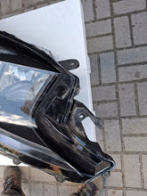Load image into Gallery viewer, Frontscheinwerfer Toyota Aygo X Rechts Scheinwerfer Headlight SCH6891879288nc
