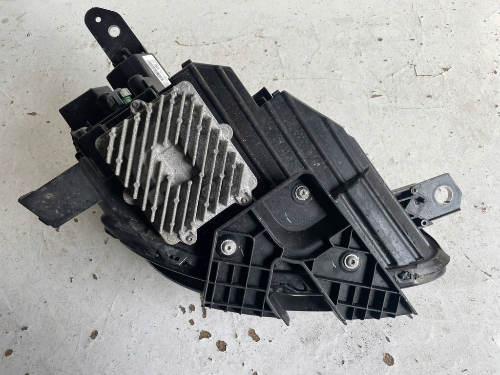 Frontscheinwerfer Maserati Suv 06702930830 LED Links Scheinwerfer Headlight SCH5364528003ru