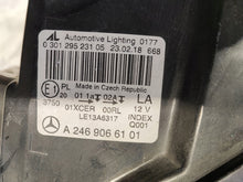 Laden Sie das Bild in den Galerie-Viewer, Frontscheinwerfer Mercedes-Benz W246 A2469066101 LED Rechts oder Links