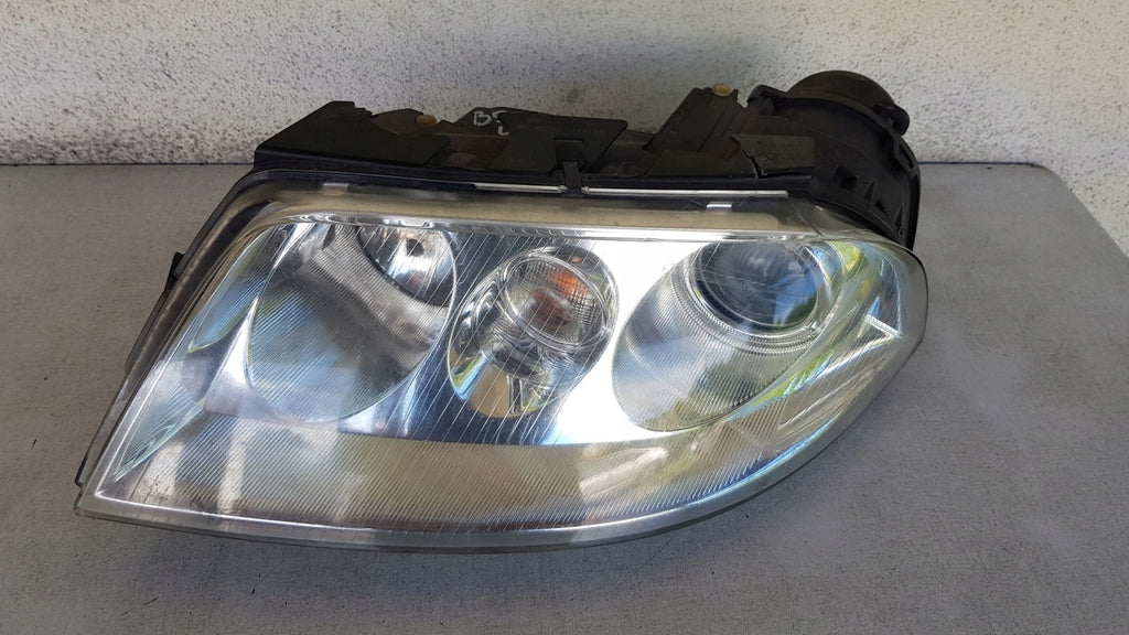 Frontscheinwerfer VW Passat 3B79411015 1EL008340-01 Xenon Links Headlight