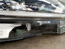 Laden Sie das Bild in den Galerie-Viewer, Frontscheinwerfer Ford Kuga III LV4B-13W029-AG Rechts Scheinwerfer Headlight SCH3526738157aq