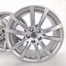 Laden Sie das Bild in den Galerie-Viewer, 4x Alufelge 18 Zoll 8.0" 5x112 29ET Glanz Silber 4N0601025A Audi D5 Rim Wheel FEL4693708373mp