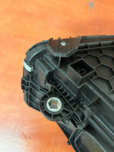 Load image into Gallery viewer, Frontscheinwerfer Mercedes-Benz Cla A2068260100 Links Scheinwerfer Headlight