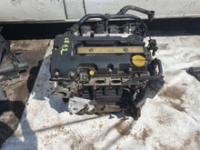 Load image into Gallery viewer, Motor Opel Astra J Corsa E B14XER 1.4 74kW Benzin Engine Unkomplett MOT5769863068gm