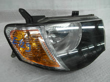 Load image into Gallery viewer, Frontscheinwerfer Mitsubishi L200 MN146196 Rechts Scheinwerfer Headlight