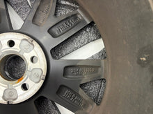 Laden Sie das Bild in den Galerie-Viewer, 1x Alufelge 18 Zoll 7.0" 5x100 39ET 2GM601025P VW T-Cross Rim Wheel FEL8515873750zb