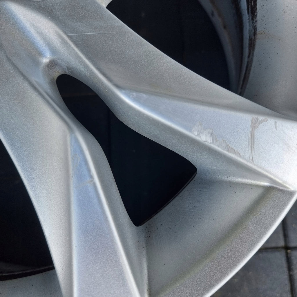1x Alufelge 17 Zoll 7.0" 5x108 9671401480 Peugeot 508 Rim Wheel FEL5649786079ut