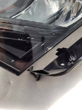 Laden Sie das Bild in den Galerie-Viewer, Frontscheinwerfer Skoda Enyaq 5LB941015F LED Ein Stück (Rechts oder Links)