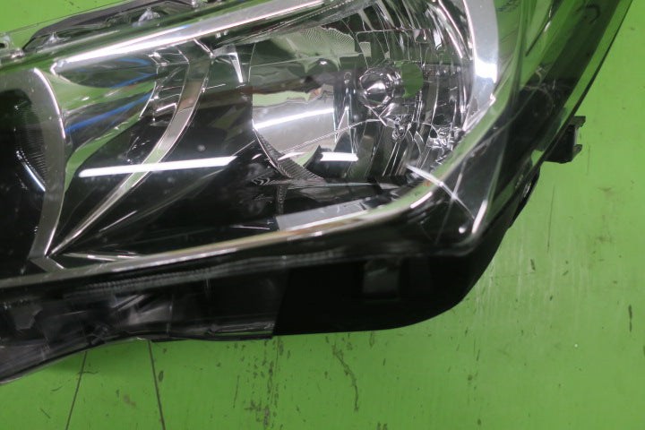 Frontscheinwerfer Toyota Corolla 81160-02L50-00 LED Links Scheinwerfer Headlight