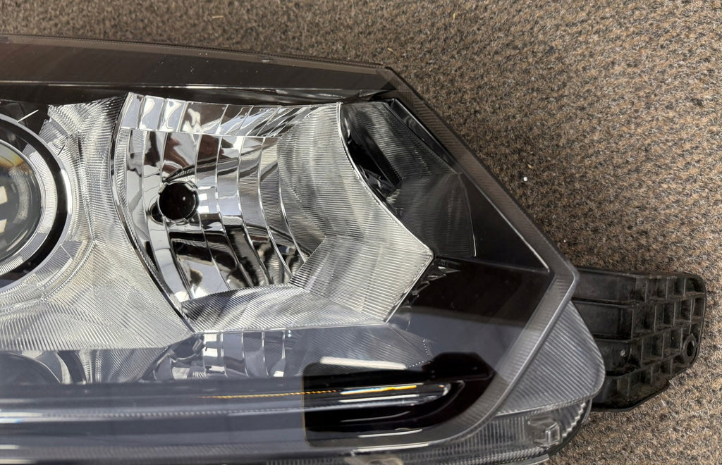 Frontscheinwerfer Skoda Yeti 5L1941016C Xenon Rechts Scheinwerfer Headlight SCH1666743750cp