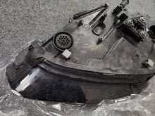 Laden Sie das Bild in den Galerie-Viewer, Frontscheinwerfer Porsche Cayenne 7P5941032 Xenon Rechts Scheinwerfer Headlight SCH2727492955zy