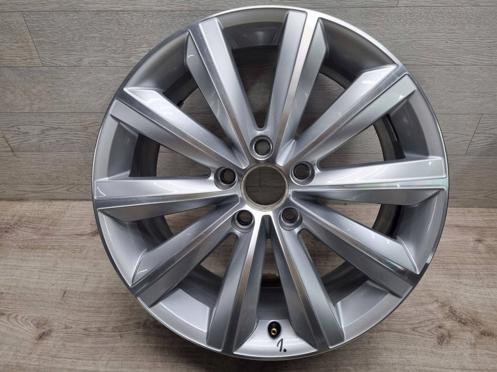 1x Alufelge 17 Zoll 7.5" 5x112 47ET Glanz Silber 3AA601025F VW Passat B7 FEL3101173651xl
