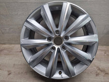 Load image into Gallery viewer, 1x Alufelge 17 Zoll 7.5" 5x112 47ET Glanz Silber 3AA601025F VW Passat B7 FEL3101173651xl