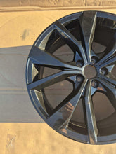 Laden Sie das Bild in den Galerie-Viewer, 1x Alufelge 18 Zoll 7.0" 5x100 39ET Glanz Schwarz 2G7601025G VW I Rim Wheel FEL6134762353tv