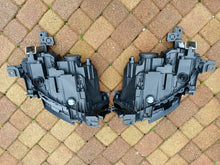 Laden Sie das Bild in den Galerie-Viewer, Frontscheinwerfer Opel Mokka 9834016680 9834016880 LED Rechts oder Links