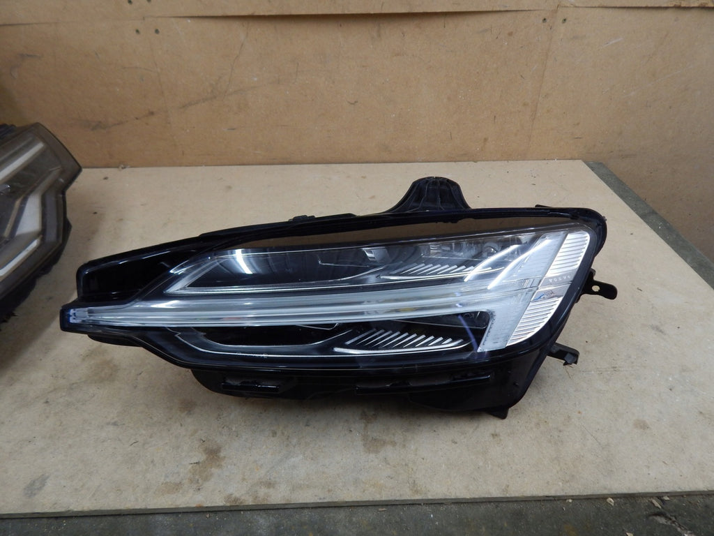 Frontscheinwerfer Volvo V60 II S60 III LED Links Scheinwerfer Headlight SCH6422285847wl