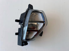 Laden Sie das Bild in den Galerie-Viewer, Frontscheinwerfer VW Taigo 2G7941662 Rechts Scheinwerfer Headlight SCH9723004351ly