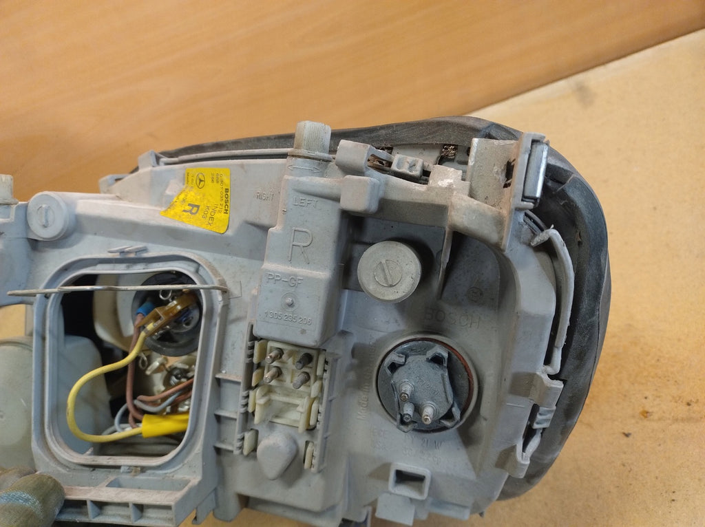 Frontscheinwerfer Mercedes-Benz C140 1408208061 Rechts Scheinwerfer Headlight SCH9618769047eu