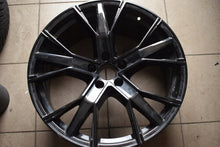 Laden Sie das Bild in den Galerie-Viewer, 1x Alufelge 20 Zoll 9.0" 5x112 20ET Glanz Schwarz Rim Wheel FEL4589525467uu